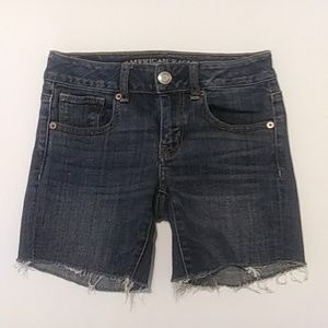 Women's American Eagle Outfitters Blue Denim Jean Shorts Cut-Offs SZ 0
